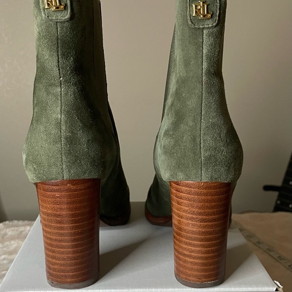 Ralph Lauren Women's Mylah Pull-On Chelsea Boots. Olive Green. 6.5 US. 37 EUR. - Picture 14 of 14